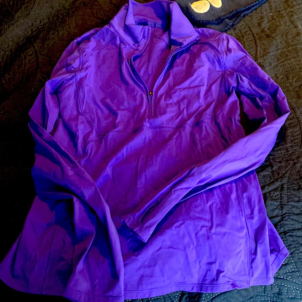 Lululemon sz 8 half zip. Deep purple color.